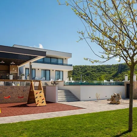 Villa Luxury Arya With 77sqm Heated Pool, Hot-tub, Sauna, Gym, Billiard, Playgrounds, 6 Bedroom *
