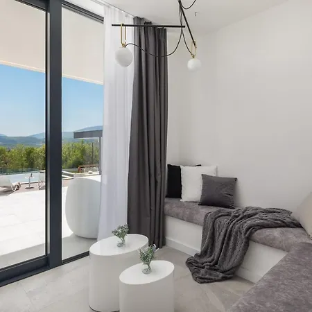 Luxury Arya With 77sqm Heated Pool, Hot-tub, Sauna, Gym, Billiard, Playgrounds, 6 Bedroom Bajagic