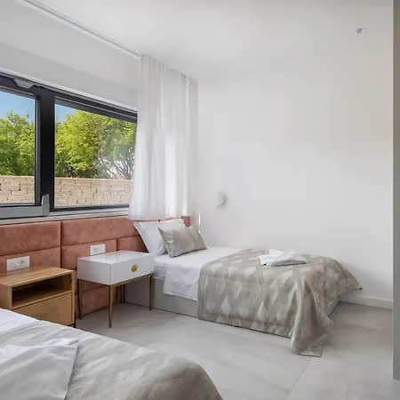 Luxury Arya With 77sqm Heated Pool, Hot-tub, Sauna, Gym, Billiard, Playgrounds, 6 Bedroom Vila *